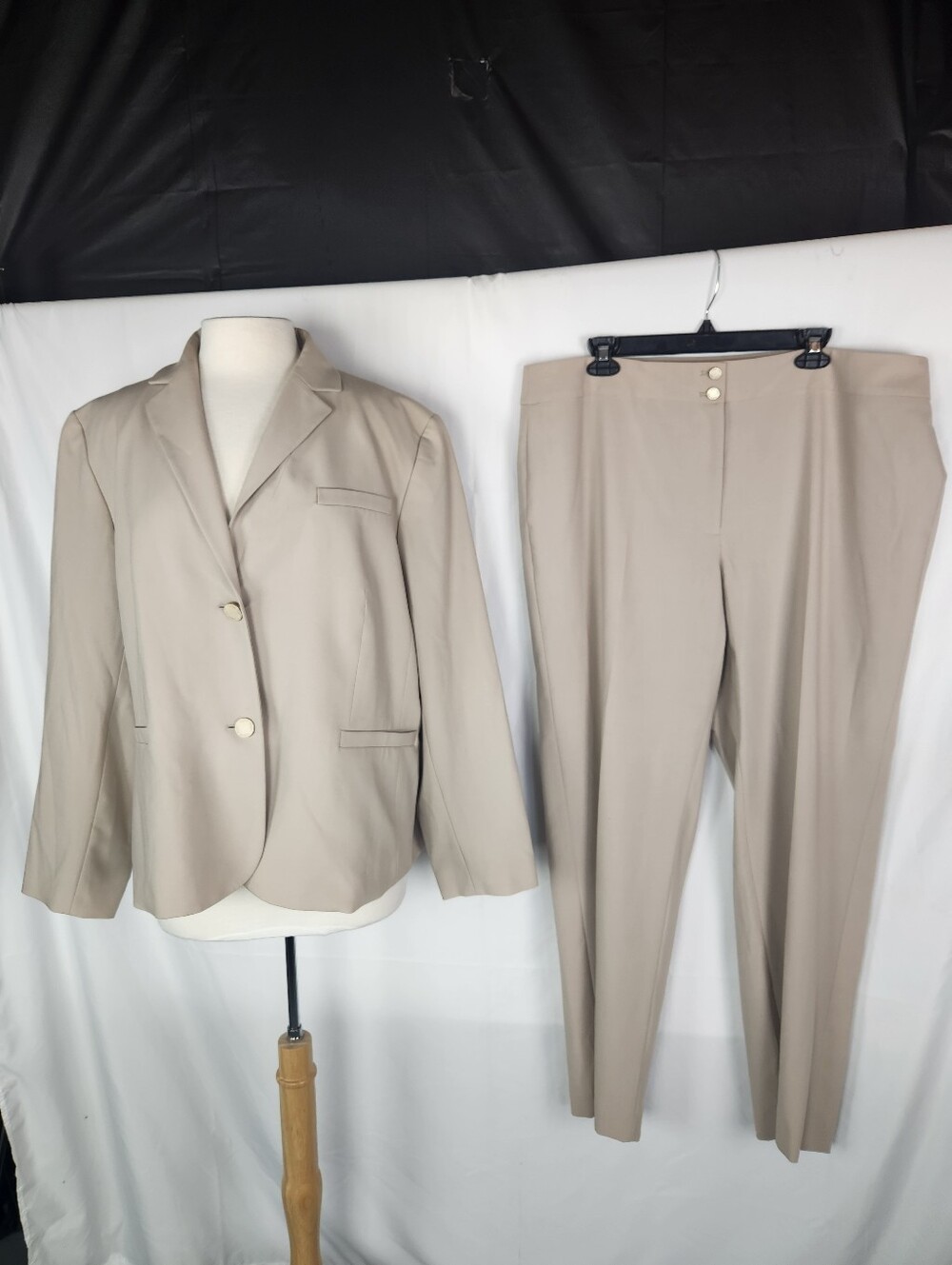 Calvin Klein Plus Size Suit Set 22W Blazer 18W Pants Beige Career Office